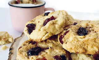 Biscuits moelleux à l'orange, chocolat noir et canneberge