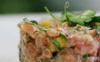 Tartare de saumon et de pétoncle à la canneberge